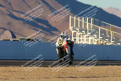 media/Dec-07-2024-CVMA (Sat) [[21c5f1ef85]]/Race 13-Amateur Supersport Middleweight/